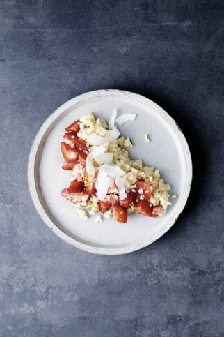 Kokos-Couscous mit Erdbeeren